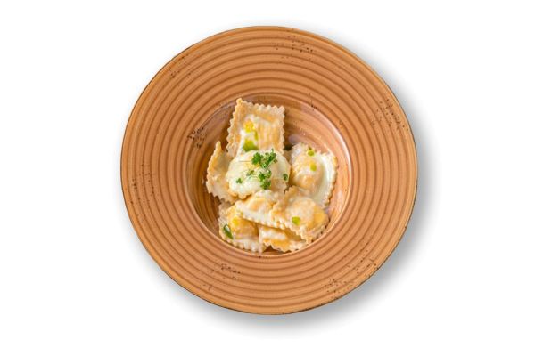 Равиоли с творогом и камчатским крабом