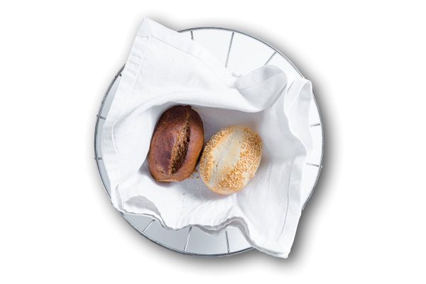 Булочка французская чёрная с кориандром